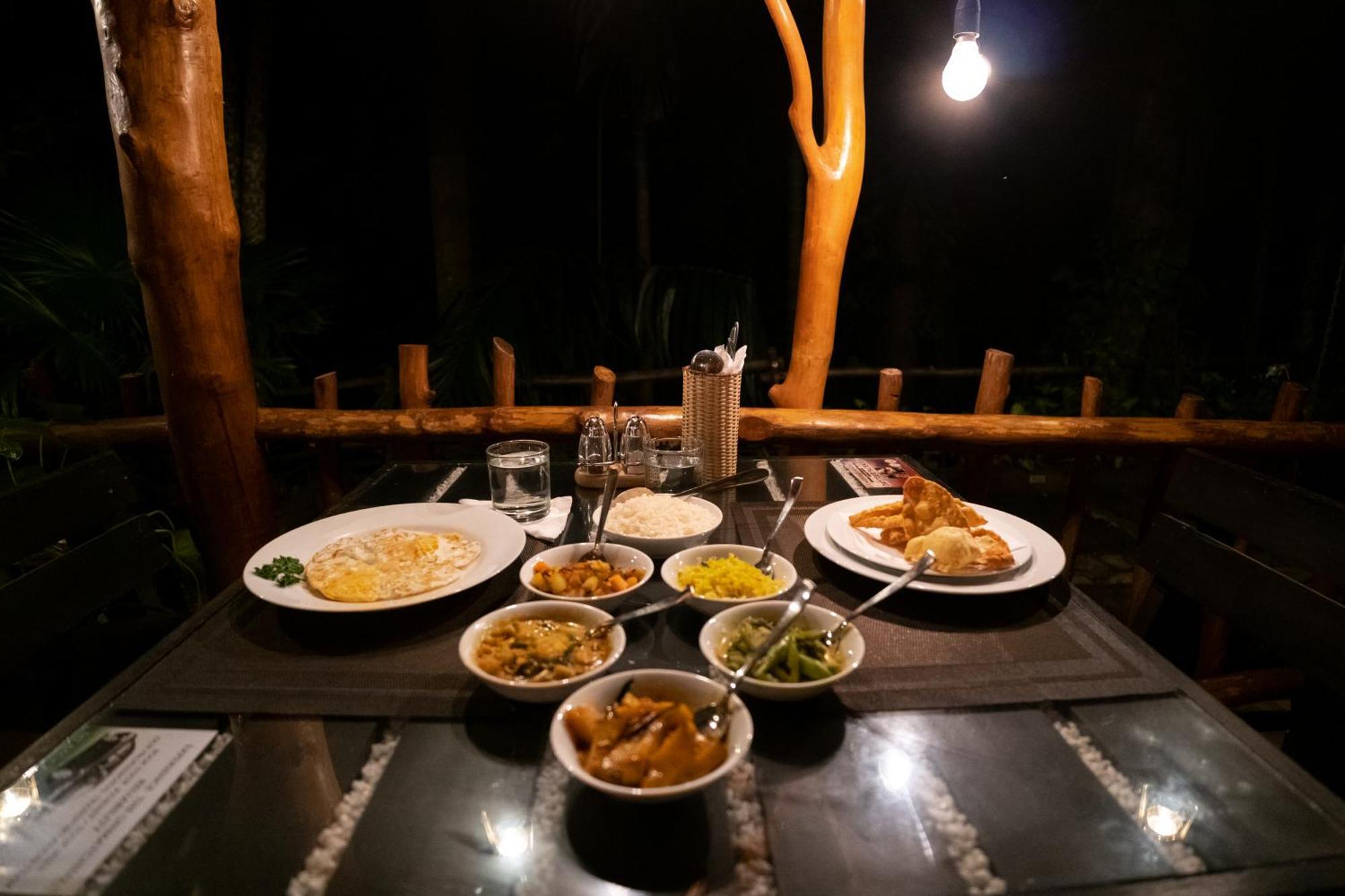 Arana Sri Lanka Eco Lodge And Yoga Center เอลลา ภายนอก รูปภาพ