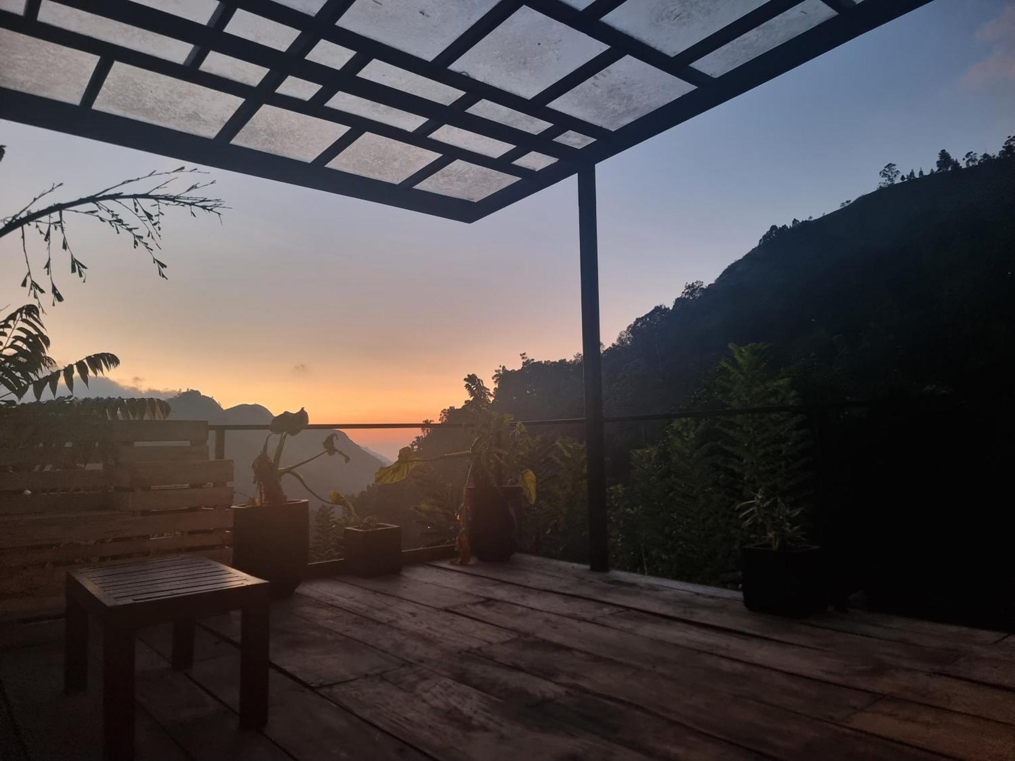Arana Sri Lanka Eco Lodge And Yoga Center เอลลา ภายนอก รูปภาพ